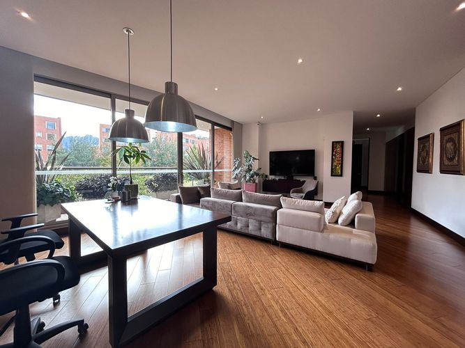 Apartamento de 4 alcobas en arriendo en Colinas De Suba, Bogotá, 376 m² · foto 8 de 20