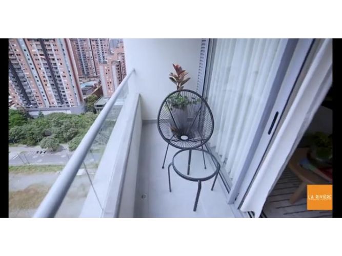 Apartamento de 1 alcoba en venta en El Poblado, Medellín, 51 m² · foto 4 de 18