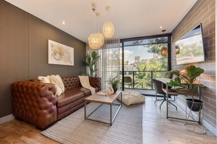 Apartamento de 2 alcobas en venta en Las Lomas No.1, Medellín, 72 m² · foto 2 de 20