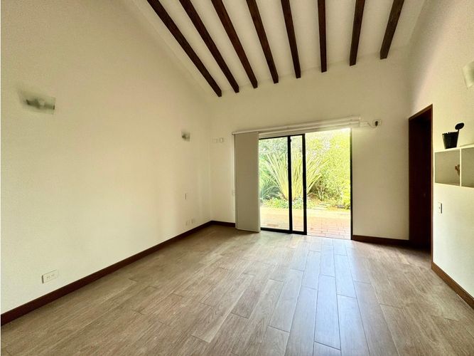 Casa de 4 alcobas en venta en Cabeceras De Llanogrande, Rionegro, 704 m² · foto 8 de 18