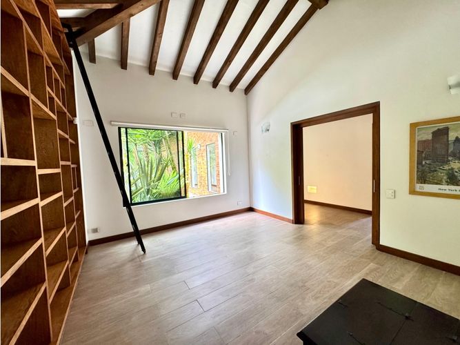 Casa de 4 alcobas en venta en Cabeceras De Llanogrande, Rionegro, 704 m² · foto 9 de 18