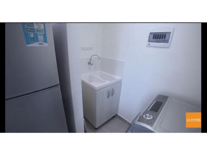 Apartamento de 1 alcoba en venta en El Poblado, Medellín, 51 m² · foto 12 de 18