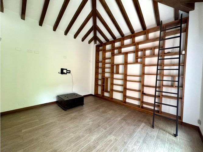 Casa de 4 alcobas en venta en Cabeceras De Llanogrande, Rionegro, 704 m² · foto 10 de 18