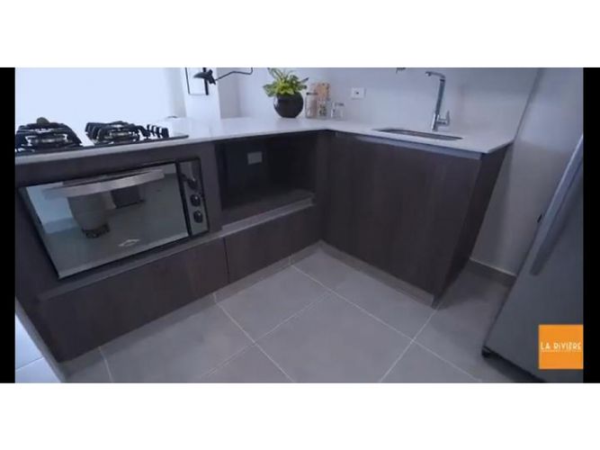 Apartamento de 1 alcoba en venta en El Poblado, Medellín, 51 m² · foto 14 de 18