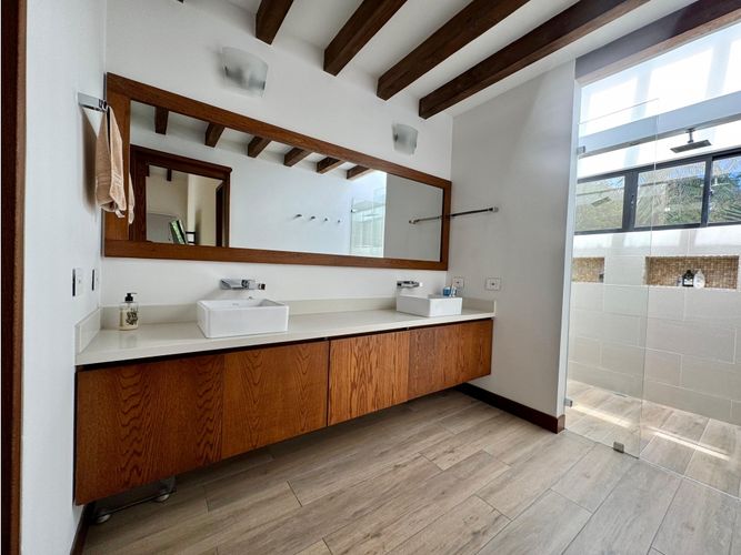 Casa de 4 alcobas en venta en Cabeceras De Llanogrande, Rionegro, 704 m² · foto 16 de 18