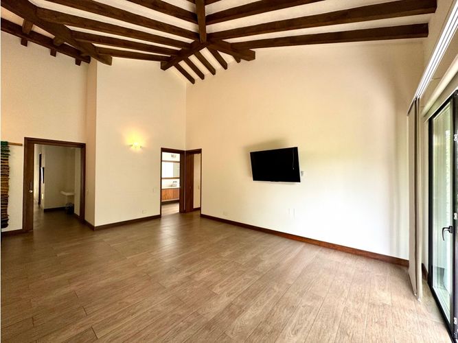 Casa de 4 alcobas en venta en Cabeceras De Llanogrande, Rionegro, 704 m² · foto 18 de 18