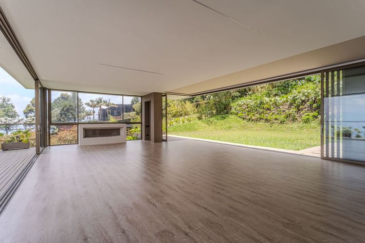 Casa de 3 alcobas en venta en Loma Del Chocho, Envigado, 611 m² · foto 3 de 20