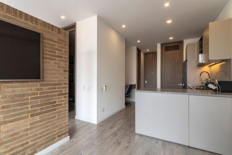 Apartamento de 1 alcoba en venta en Santa Barbara Occidental, Bogotá, 56 m² · foto 3 de 16
