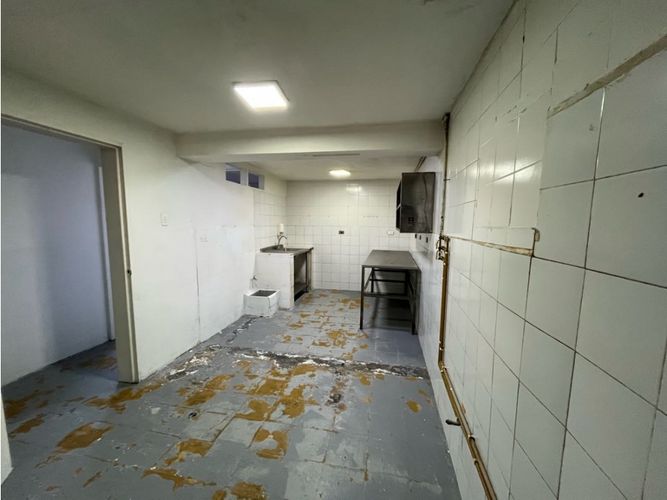 Local en arriendo en La Sebastiana, Envigado, 140 m² · foto 16 de 17