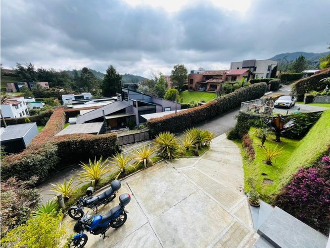 Apartamento de 3 alcobas en venta en Escobero, Envigado, 248 m² · foto 8 de 24