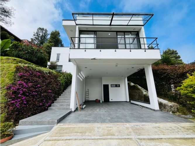 Apartamento de 3 alcobas en venta en Escobero, Envigado, 248 m² · foto 10 de 24