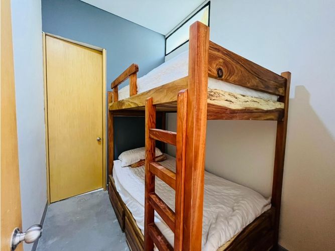 Apartamento de 3 alcobas en venta en Escobero, Envigado, 248 m² · foto 12 de 24