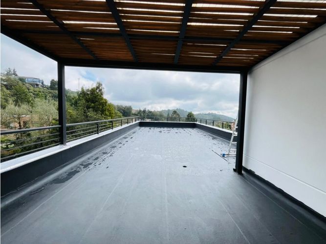 Apartamento de 3 alcobas en venta en Escobero, Envigado, 248 m² · foto 17 de 24