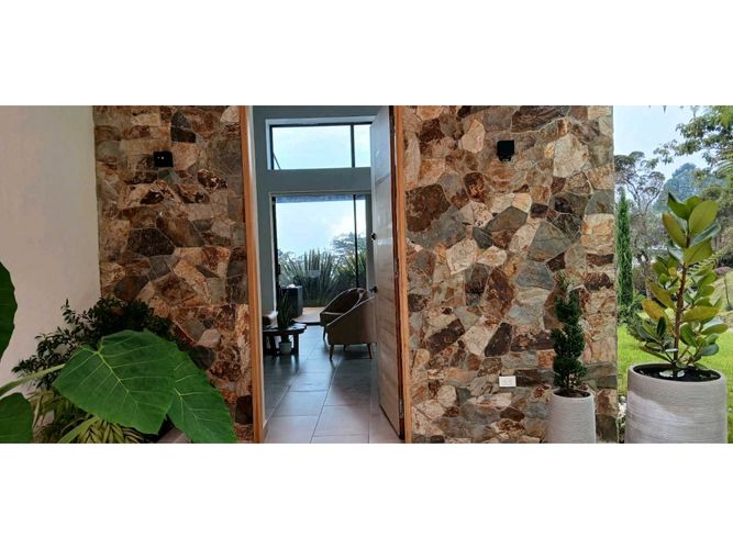 Casa de 5 alcobas en venta en La Catedral, Envigado · foto 5 de 24