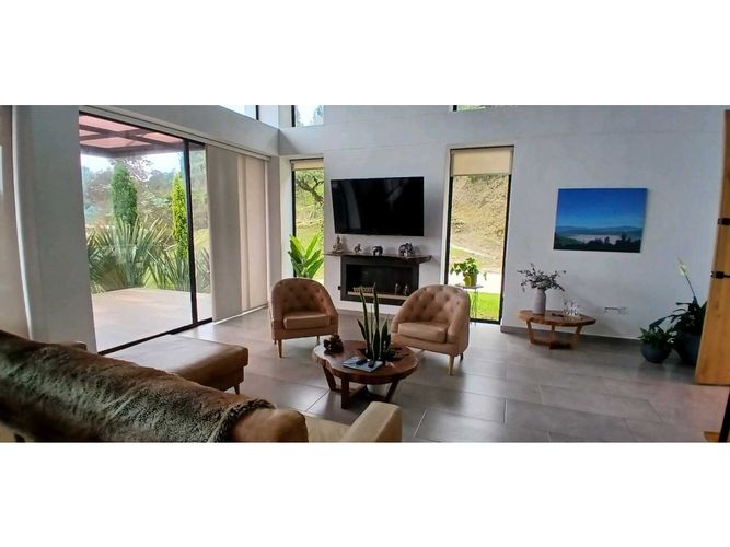 Casa de 5 alcobas en venta en La Catedral, Envigado · foto 6 de 24