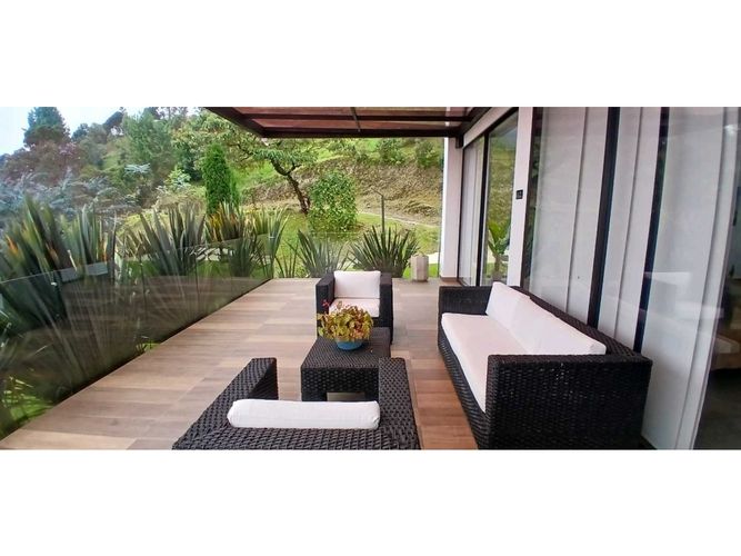 Casa de 5 alcobas en venta en La Catedral, Envigado · foto 10 de 24