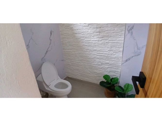 Casa de 5 alcobas en venta en La Catedral, Envigado · foto 22 de 24