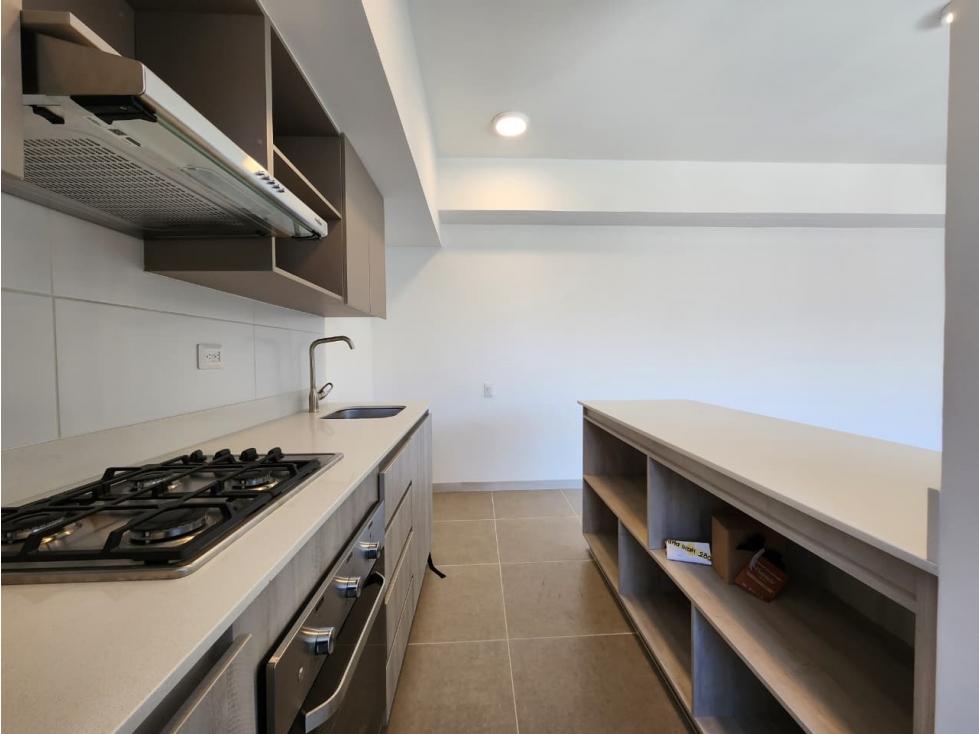 Apartamento en venta en Calasanz, Medellín · foto 3 de 18