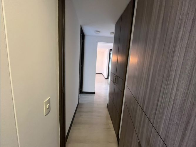 Apartamento de 2 alcobas en arriendo en Loma De Las Brujas, Medellín, 80 m² · foto 6 de 20