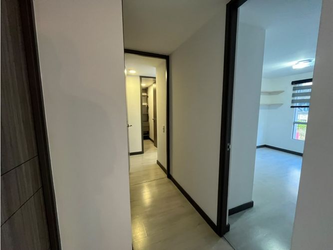 Apartamento de 2 alcobas en arriendo en Loma De Las Brujas, Medellín, 80 m² · foto 10 de 20