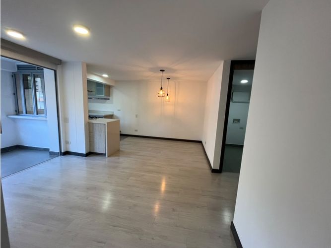 Apartamento de 2 alcobas en arriendo en Loma De Las Brujas, Medellín, 80 m² · foto 14 de 20