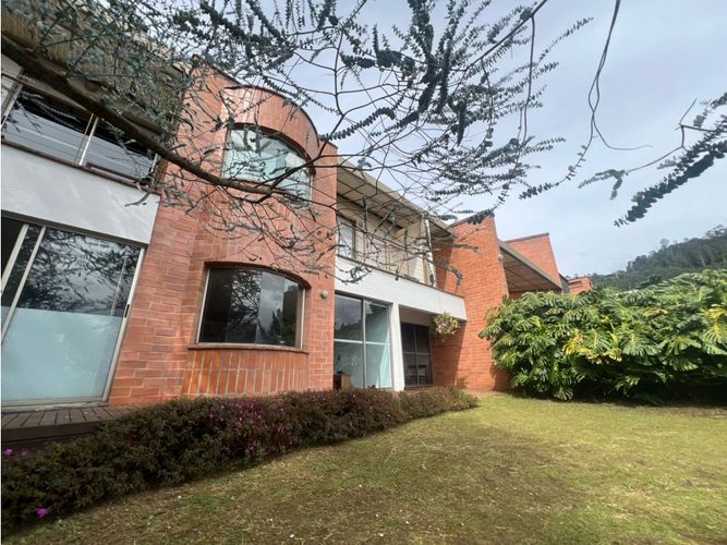 Casa de 6 alcobas en venta en Las Palmas, Envigado, 595 m² · foto 4 de 24
