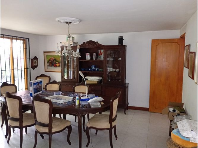 Casa de 5 alcobas en venta en Malta, Itagüí, 460 m² · foto 19 de 19