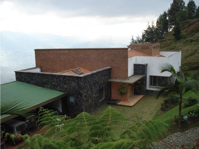 Casa de 6 alcobas en venta en Las Palmas, Envigado, 595 m² · foto 14 de 24