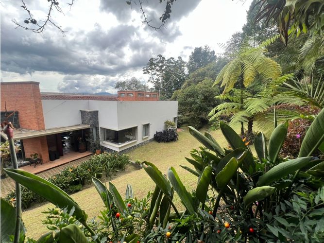 Casa de 6 alcobas en venta en Las Palmas, Envigado, 595 m² · foto 19 de 24