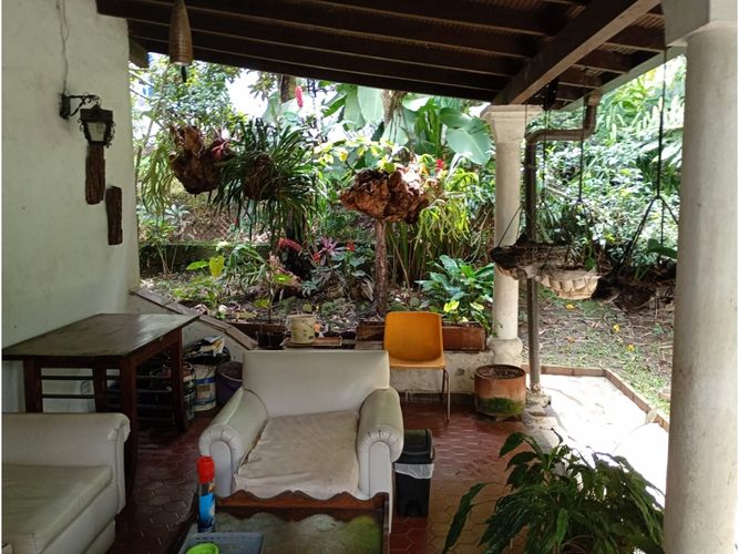 Casa de 5 alcobas en arriendo en Malta, Itagüí, 460 m² · foto 6 de 19