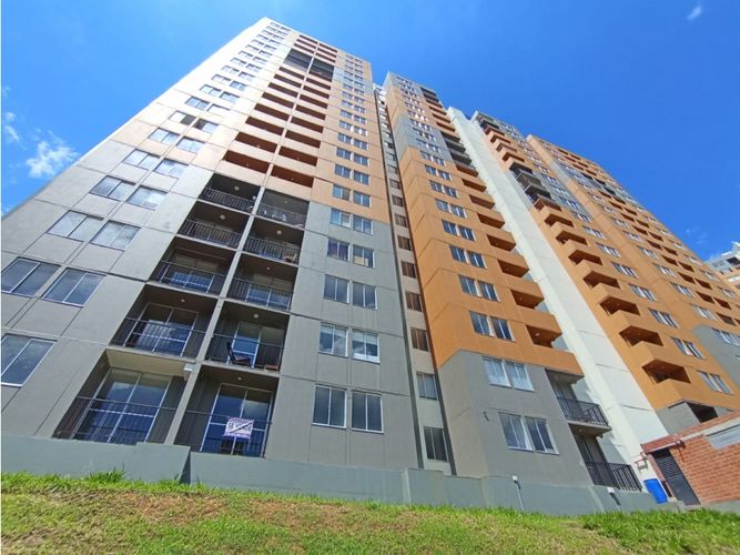 Apartamento de 2 alcobas en venta en Alfonso Lopez, La Estrella, 50 m² · foto 12 de 24