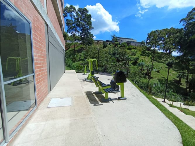 Apartamento de 2 alcobas en venta en Alfonso Lopez, La Estrella, 50 m² · foto 13 de 24
