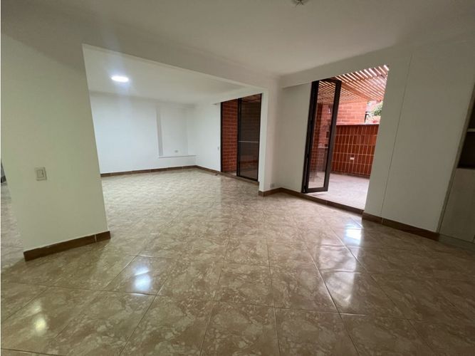 Apartamento en venta en Laureles, Medellín · foto 7 de 23