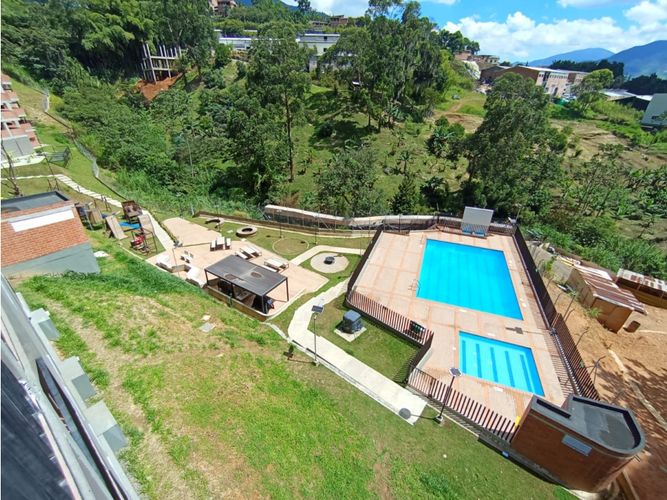 Apartamento de 2 alcobas en venta en Alfonso Lopez, La Estrella, 50 m² · foto 19 de 24
