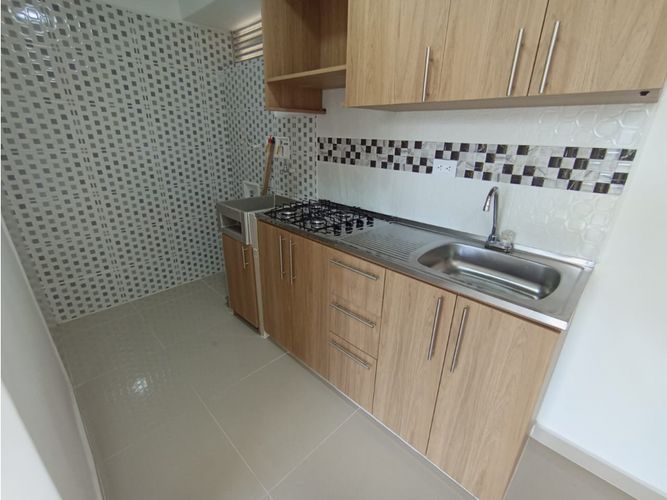 Apartamento de 2 alcobas en arriendo en Alfonso Lopez, La Estrella, 50 m² · foto 3 de 24