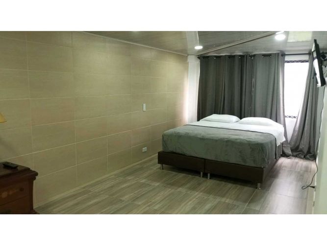 Apartamento de 3 alcobas en arriendo en Las Lomas, Medellín, 126 m² · foto 19 de 24