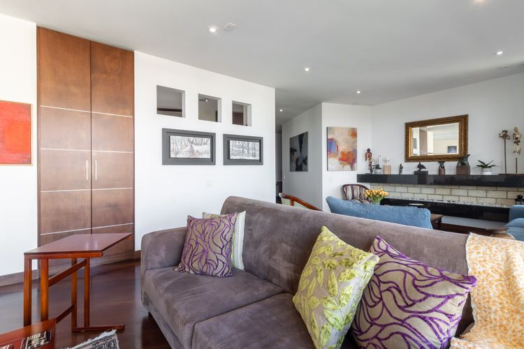 Apartamento de 2 alcobas en venta en El Refugio, Bogotá, 186 m² · foto 4 de 20