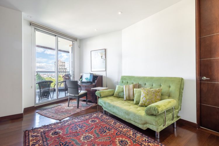 Apartamento de 2 alcobas en venta en El Refugio, Bogotá, 186 m² · foto 13 de 20