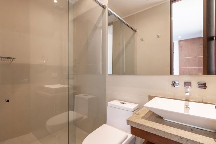 Apartamento de 2 alcobas en venta en El Refugio, Bogotá, 186 m² · foto 16 de 20