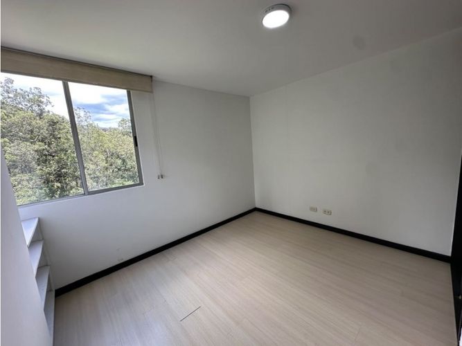 Apartamento de 3 alcobas en arriendo en Las Antillas, Sabaneta, 80 m² · foto 16 de 24