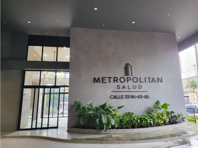 Consultorio en arriendo en Villa Carlota, Medellín, 32 m² · foto 2 de 8