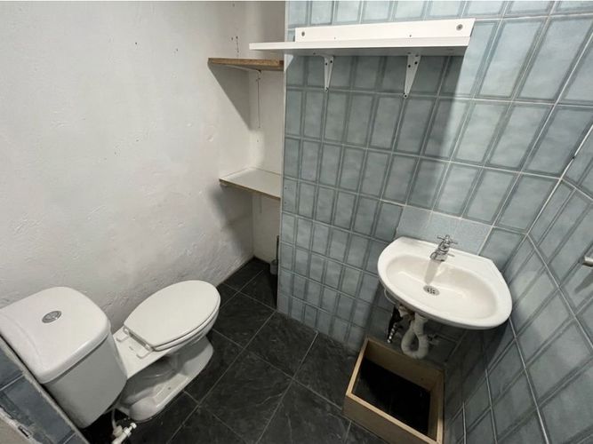 Local en arriendo en Camino Verde, Envigado, 28 m² · foto 5 de 5