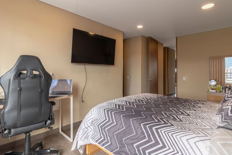 Apartamento de 3 alcobas en venta en Andes Norte, Bogotá, 141 m² · foto 18 de 20