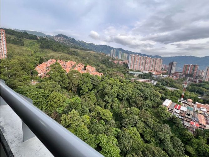 Apartamento de 2 alcobas en venta en Cabañas, Bello, 56 m² · foto 2 de 24