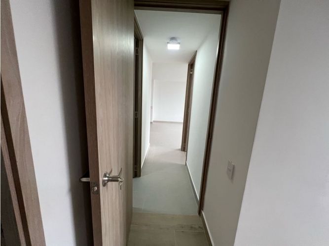 Apartamento de 2 alcobas en venta en Cabañas, Bello, 56 m² · foto 23 de 24