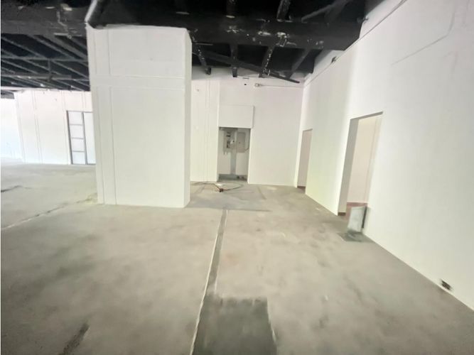 Bodega en arriendo en Cuarta Brigada, Medellín, 750 m² · foto 9 de 19