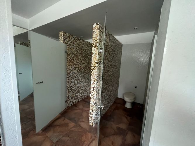 Bodega en arriendo en Cuarta Brigada, Medellín, 750 m² · foto 11 de 19