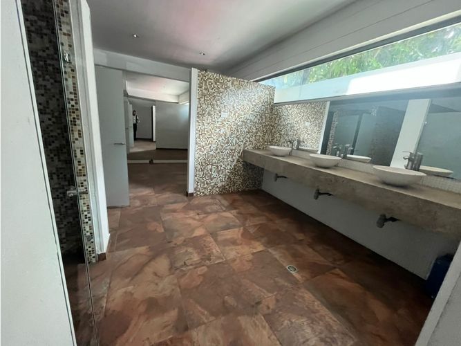 Bodega en arriendo en Cuarta Brigada, Medellín, 750 m² · foto 16 de 19