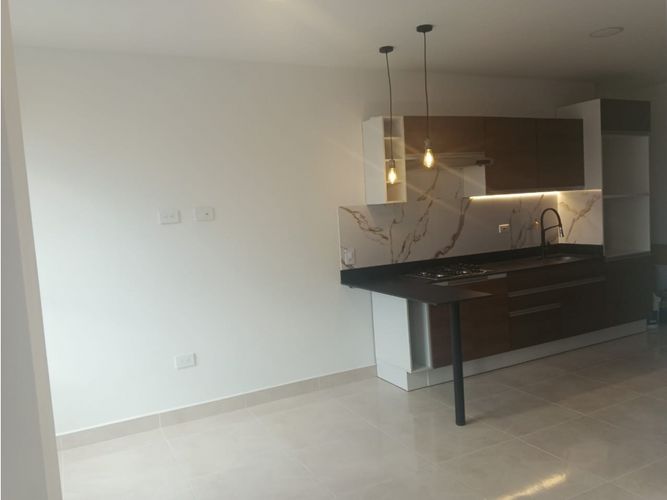 Apartaestudio en venta en Monteazul, Sabaneta, 36 m² · foto 2 de 13