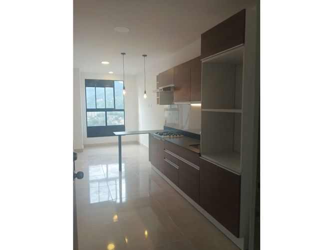 Apartaestudio en venta en Monteazul, Sabaneta, 36 m² · foto 4 de 13